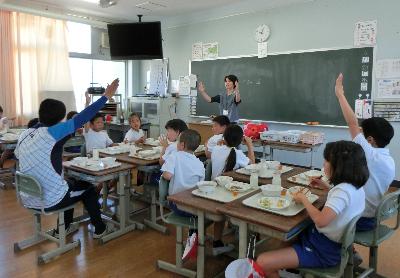 タラの大きさを考える小学3年生