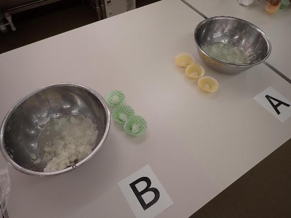 部位やおろし方を変えて用意した二種類の大根下ろし